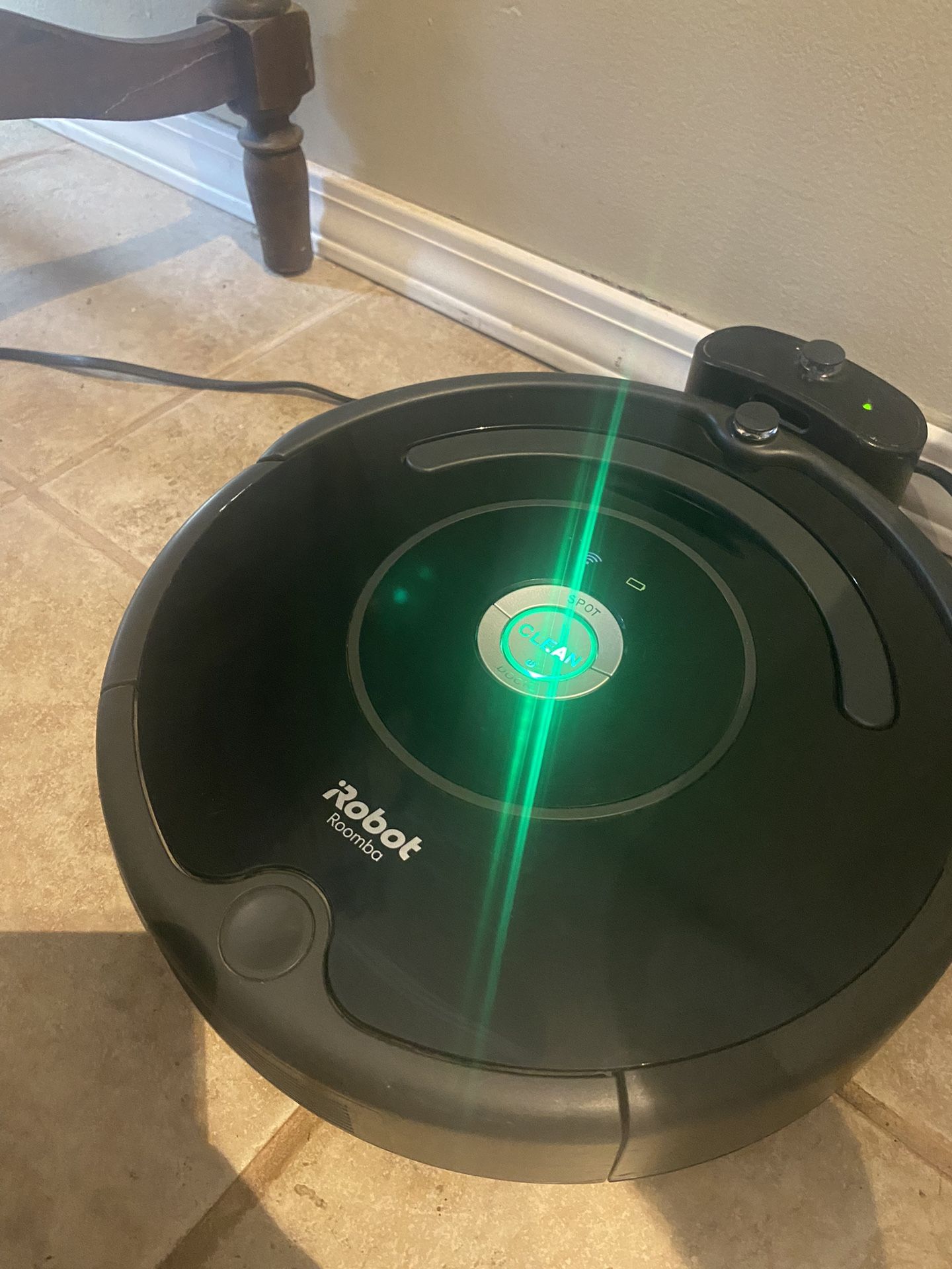 iRobot 675 Roomba W/7 Filters, 6 Roller Brushes, 3 Side Brushes, Tools. 