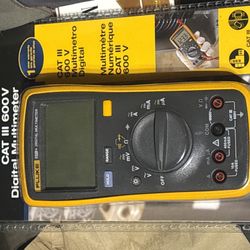 STILL IN BOX FLUKE  15B⁺ Digital Multimeter – Brand New, Never Used 70$