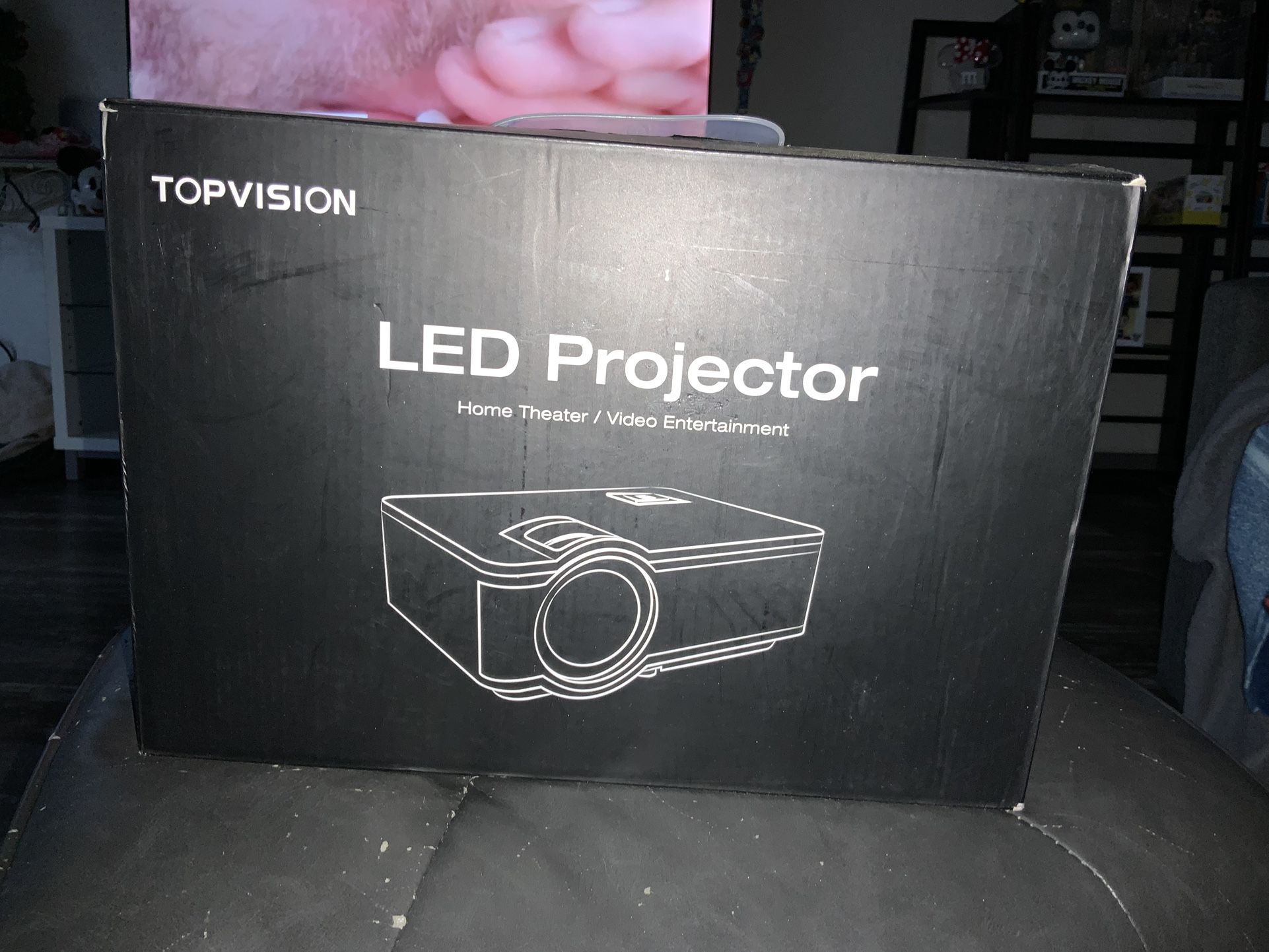 TopVision LED Projector W/Screen