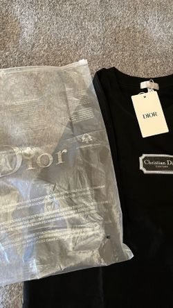dior tshirt size medium