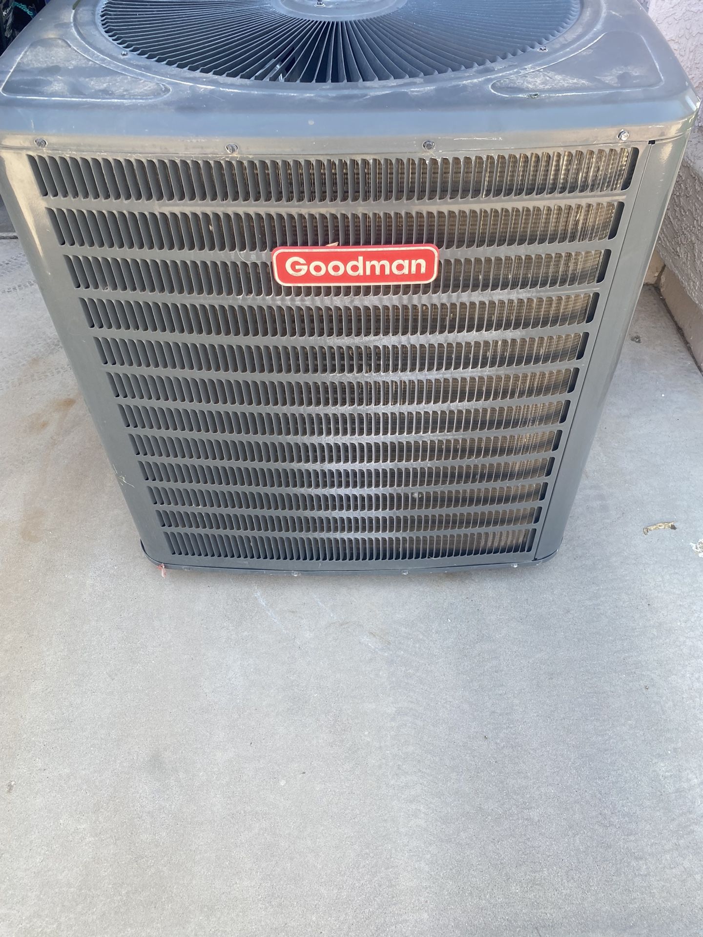 Goodman 5 Ton Condenser Unit Freon R410a