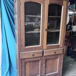 Antique Cabinet Used For lies Or dishes. 