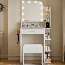 White Vanity Desk With Lights 