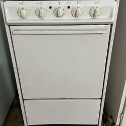 Gas Range / Stove - Good Condition