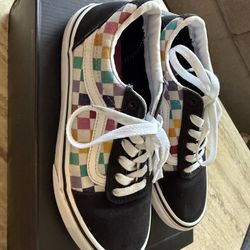 4y Vans