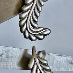 VINTAGE Mexico Signed CP STERLING SILVER 925  Leaf Adjustable Screw Back/ Earrings Good Condition is Pre Owned 