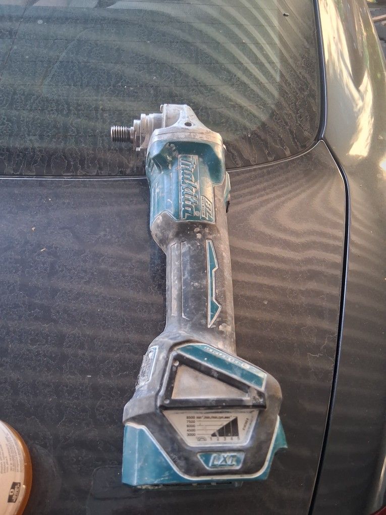Makita Grinder 18 Volt