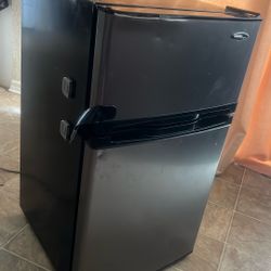 Dansby Designer Mini Fridge 3.1 Cubic ft