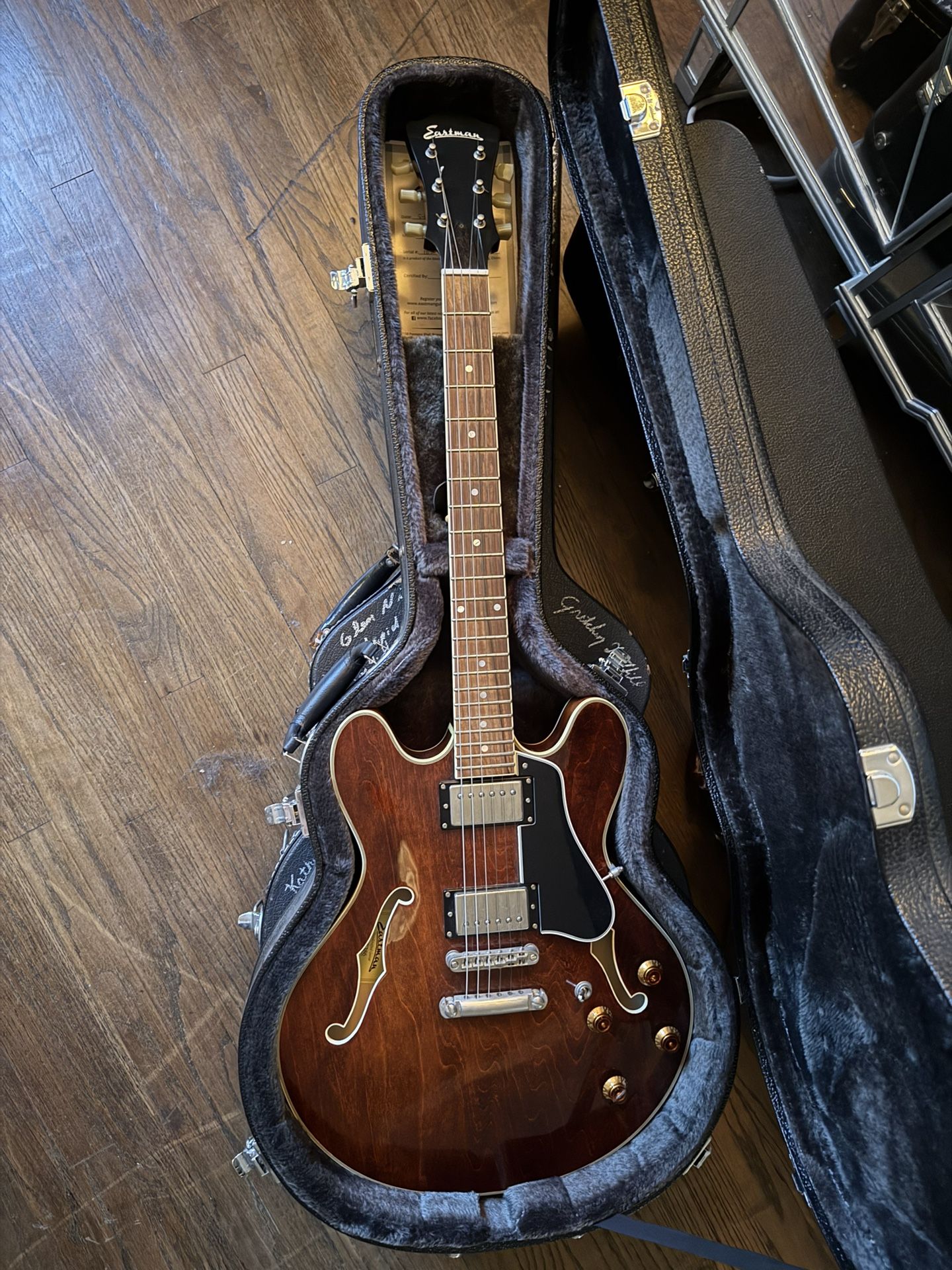 2016 Eastman T386 Stunning Guitar