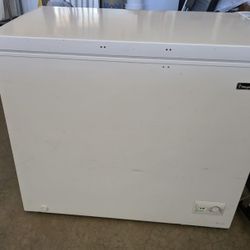 Magic Chef Freezer