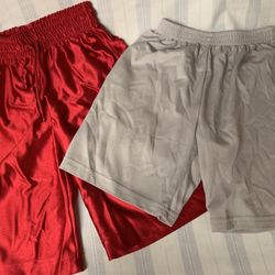 2 Boys Sport Shorts Size M 7/8
