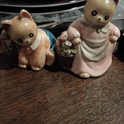 Vintage salt & pepper shakers