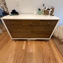 Babyletto 7 Drawer Palma Dresser 