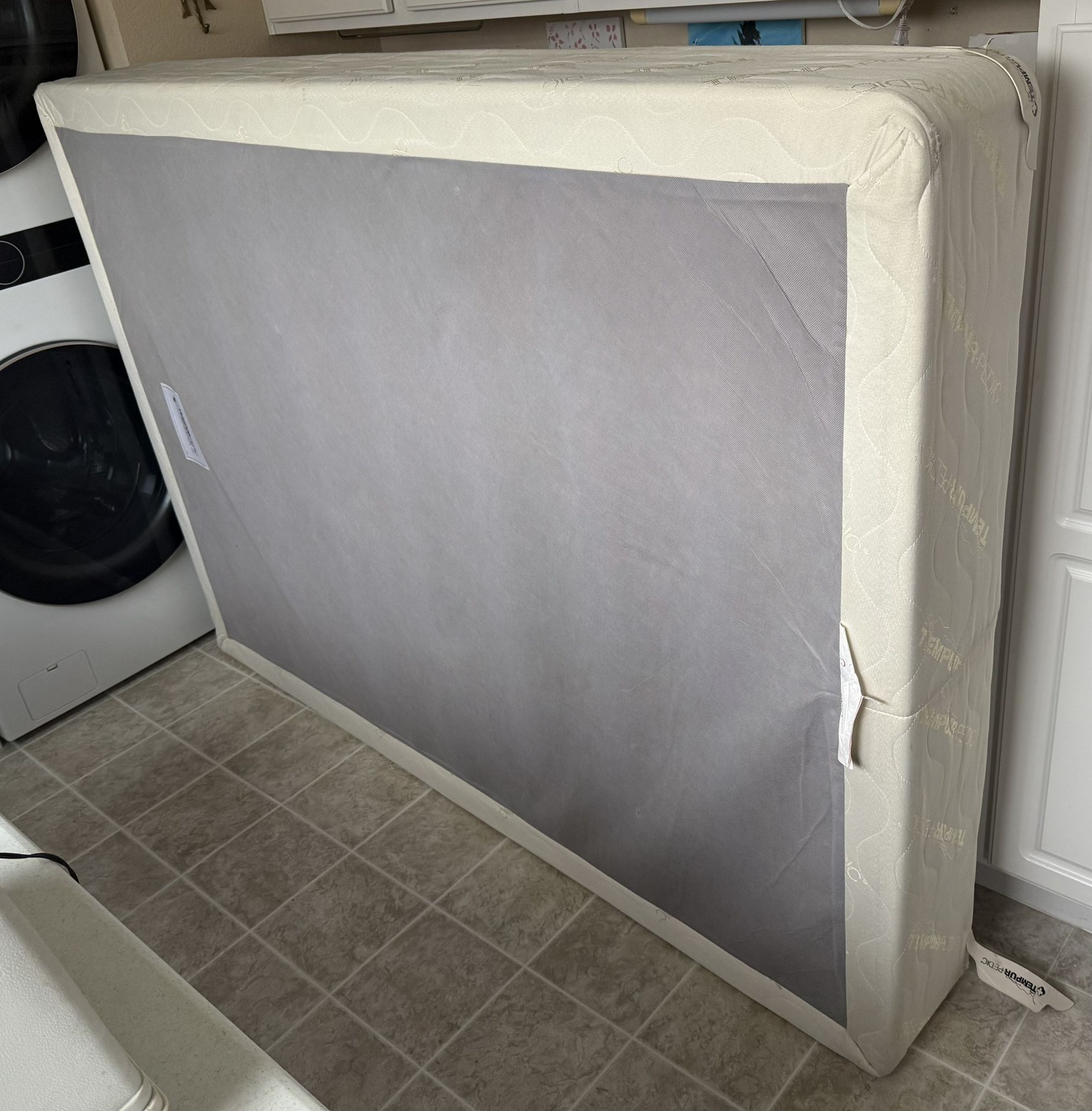 Free Tempurpedic Double/Full Size Bed Box Spring