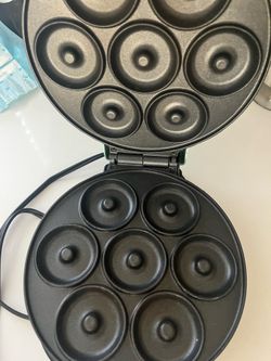 Mini donut maker