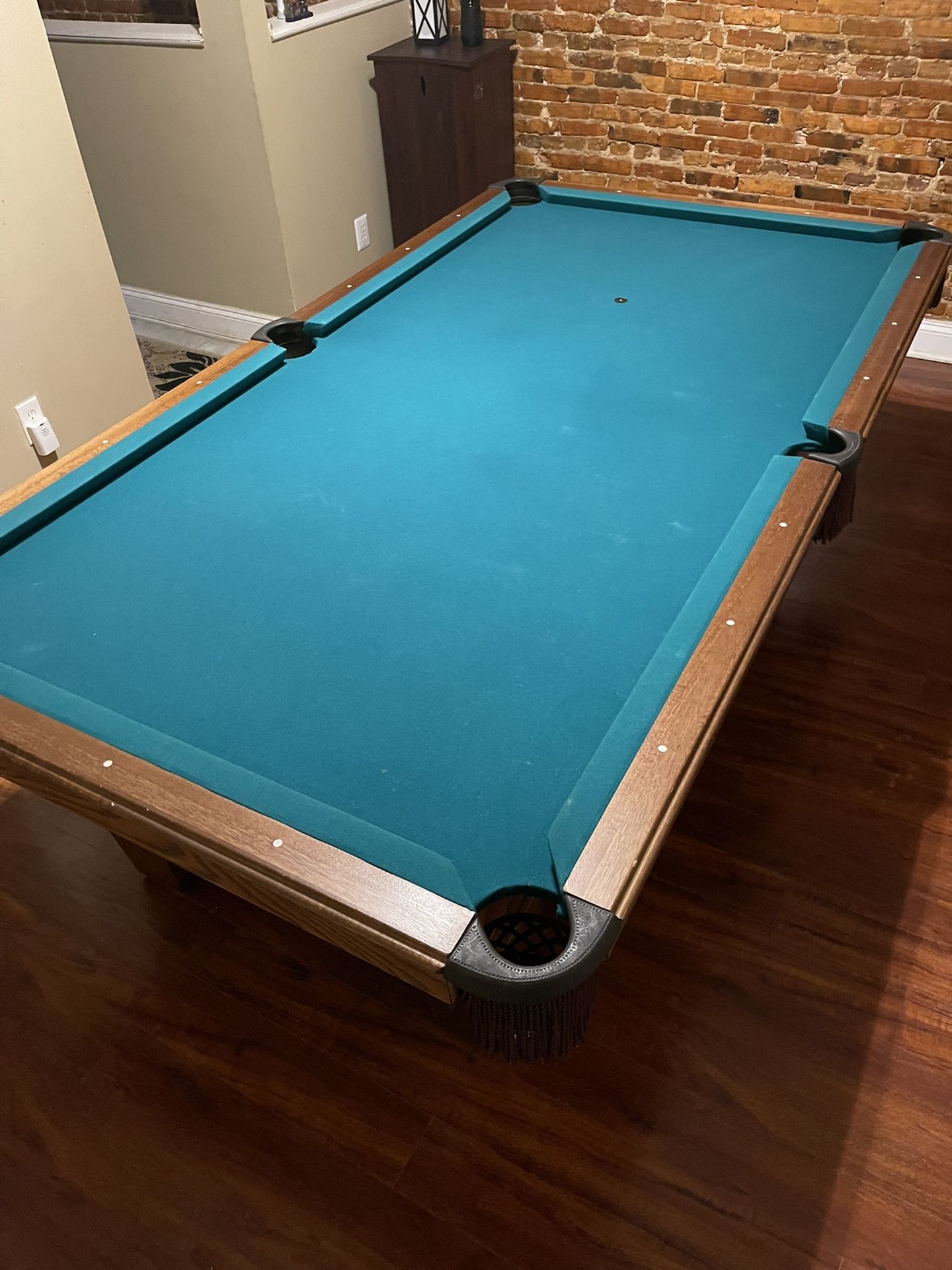 Official Pool Table (8 Ft Long)
