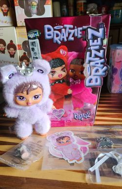 Secret Chaser "Pretty Princess" Yasmin from the Bratz Bratziez Sweetheartz Seriez
