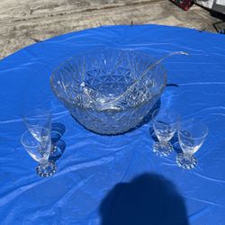 Punchbowl for glasses and ladle