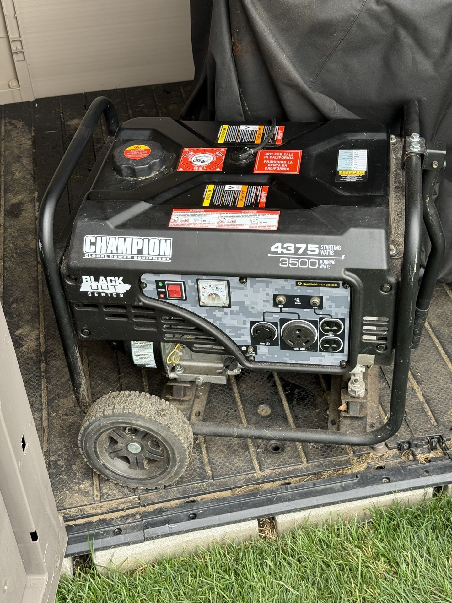 Champion Blackout Series 4375/3500 Generator
