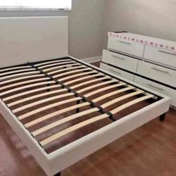 Bed Frame White Full Size White (Dresser Se Vende Por Separado Si Quieres Saber El Precio Del Dresser Pregunta )