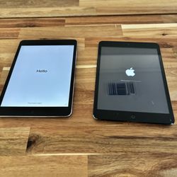 2 iPad Minis