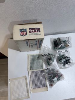 Vintage 1970s Tudor Games NFL Electric Football AFC Division Box Figures Bagged