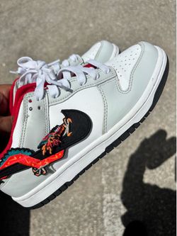 NIKE DUNKS