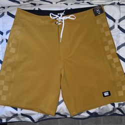 Vans MTE Daily Solid Sideline Boardshorts
