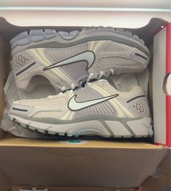 Nike Vomero 5