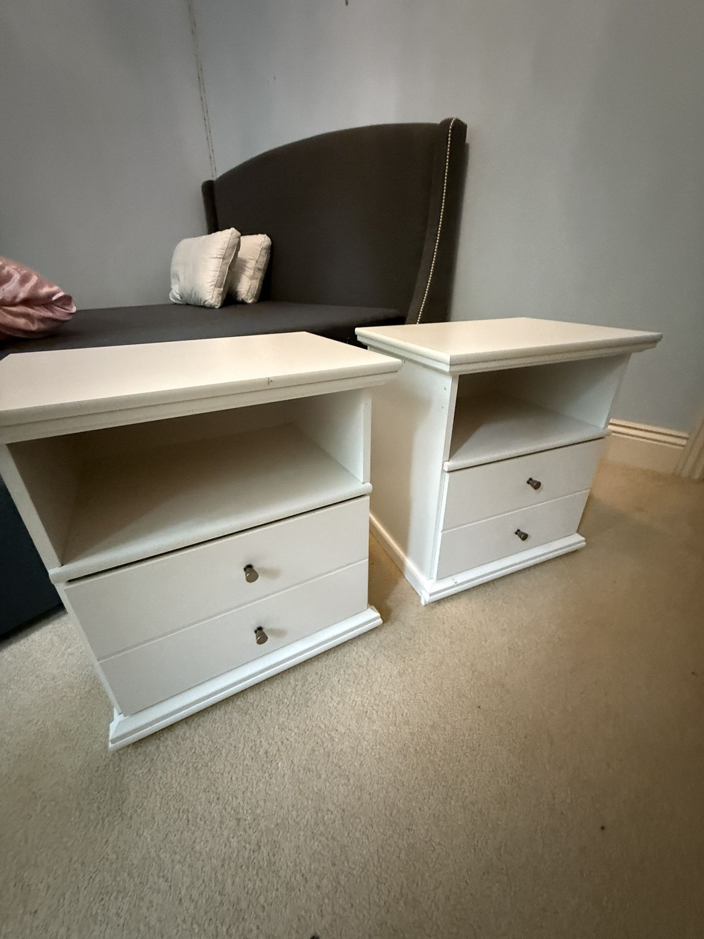 Ashley Furniture B139-91 Nightstand – White 1-Drawer Bedside Table w/ Open Shelf (Set of 2)