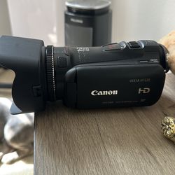 Cannon Vixia HF G20 camcorder  4K