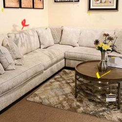 Brand New// Large Sectional ,seccional, Couch, // Delivery Available 