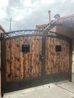 Gates doubles,fences