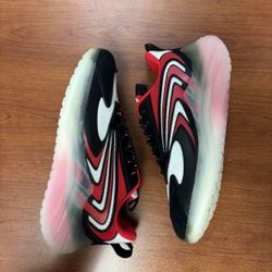 Mazino Sneaker Men’s Size 8