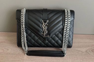 YSL Envelope excellent condition