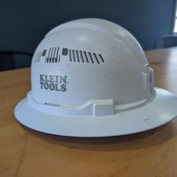  Klein Tools Vented Full Brim Hard Hat, likely model 60407RL, Used