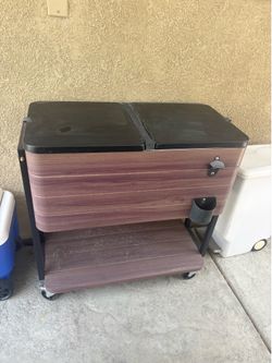 Outdoor Rolling Cooler