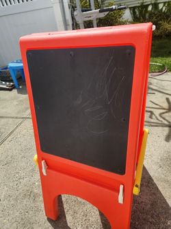 Writing board and roll paper 