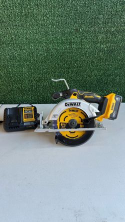 DeWalt 6 1/2 Circular Saw Kit