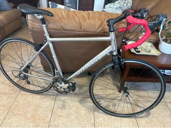 Specialized  sequoia.    Fork Carbon