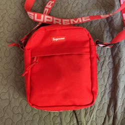 authentic supreme shoulder bag 