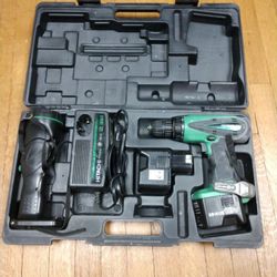 Hitachi 18 v cordless drill, flash light and charger