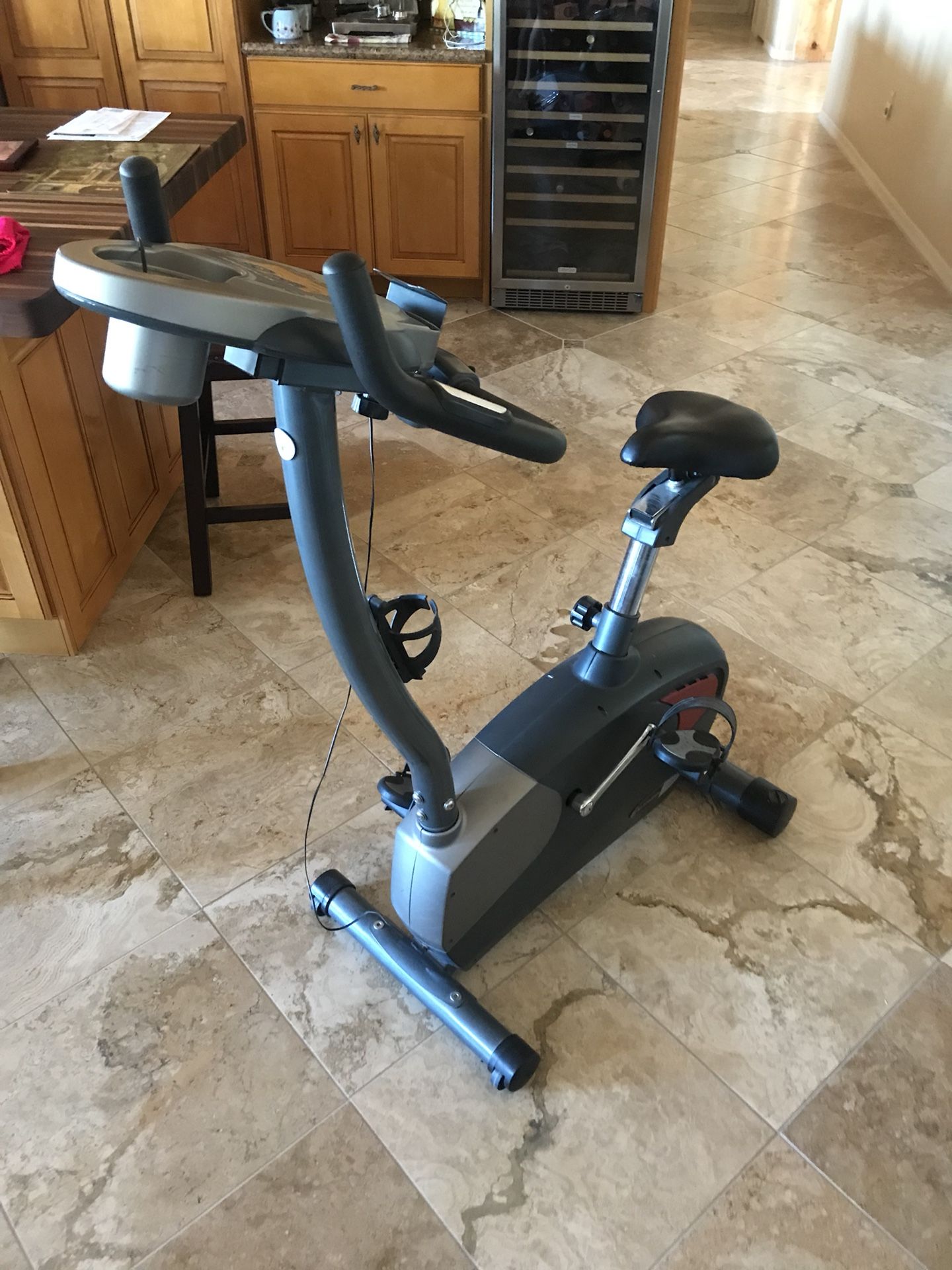 Schwinn 122 exercise bike