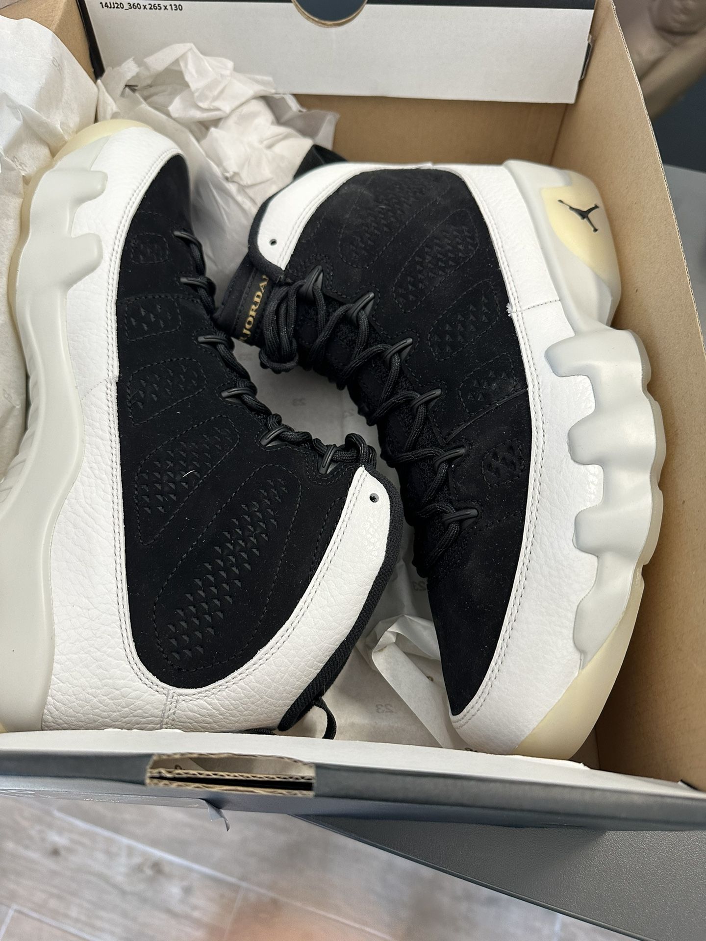 Jordan Retro 9