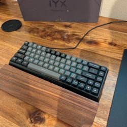 Irok MU68 Magnetic Keyboard W/ Gamakey Wrist Rest