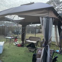 Gazivo needs new covers and curtains