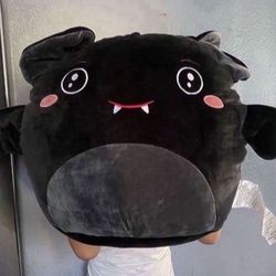BAT PLUSH BAT SQUISHY HUGE PLUSH HALLOWEEN PLUSH NEW OBO
