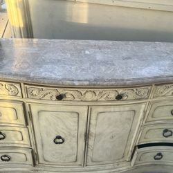 Bed frame and Dressers With Mirror