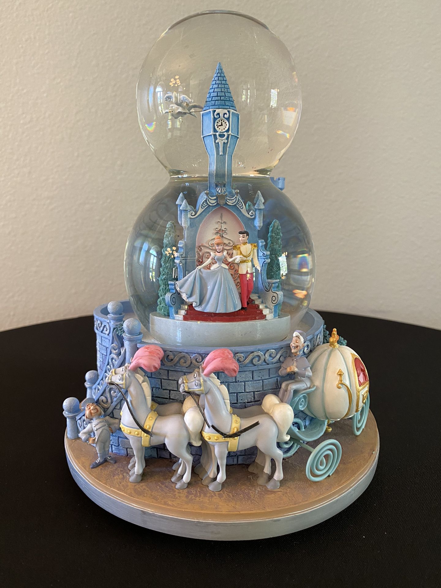 Disney Snow Globe Cinderella Wedding Castle