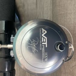 Avet HXW 5/2 Raptor Reel + RCX76 Raptor Rod (Like New)